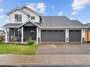 1271 NE Moore Ave, Estacada, OR 97023