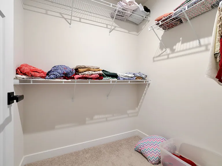 155 Canterbury Way — Photo 26