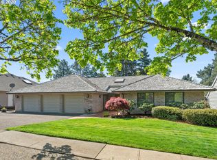 13950 SW Hiteon Dr, Beaverton, OR 97008