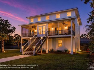 935 Paradise Beach Cir, Pensacola, FL 32506