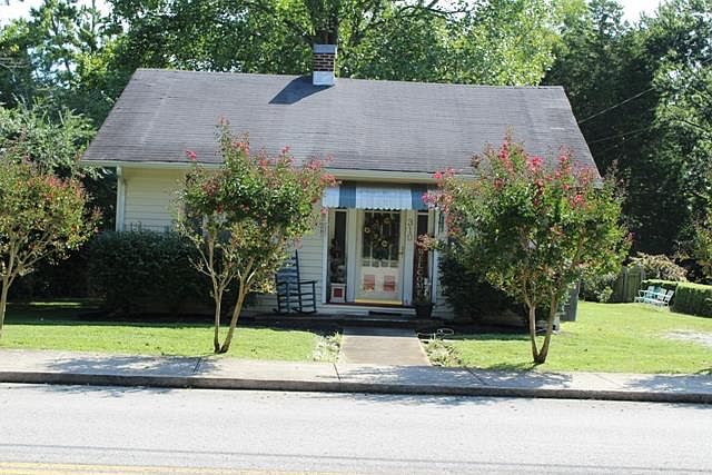 1st image of 310 Lind St