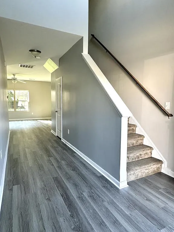 717 Bellingham Way — Photo 2