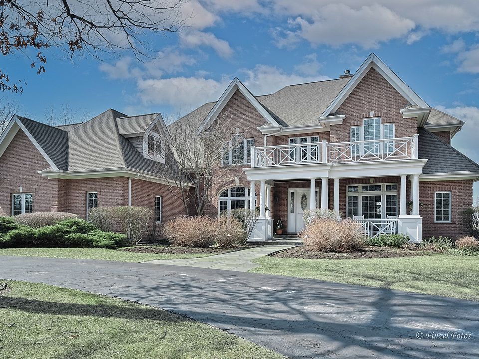 525 S Valley Hill Rd, Bull Valley, IL 60098 Zillow