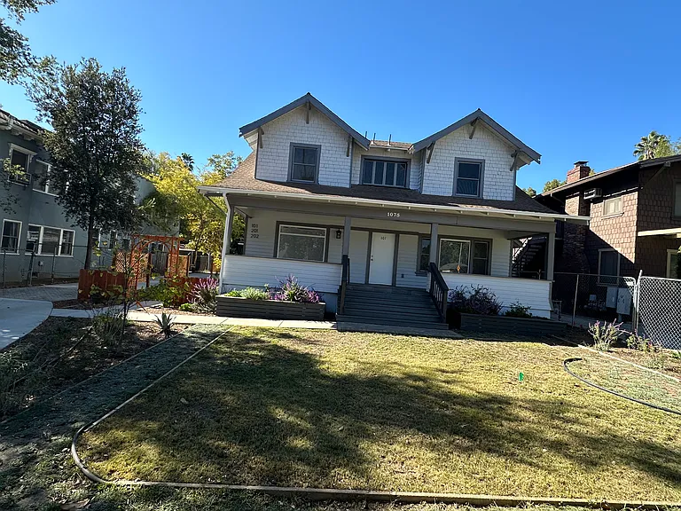 1075 N Los Robles Ave #202 — Photo 12