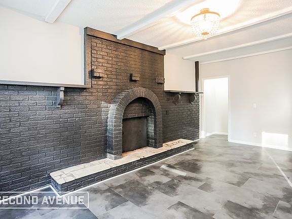 5th image of 4913 Hedges Ave