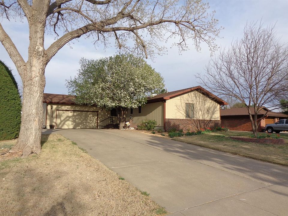 1st image of 3326 Lincoln Dr