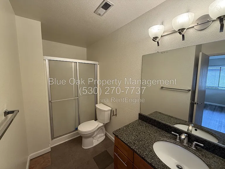 1420 Sherman Ave #16 — Photo 8