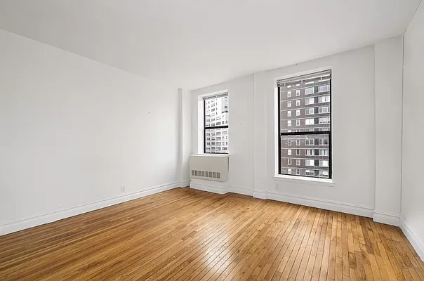 Rented by REAL New York | media 7