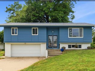 1817 Reed St, Grinnell, IA 50112
