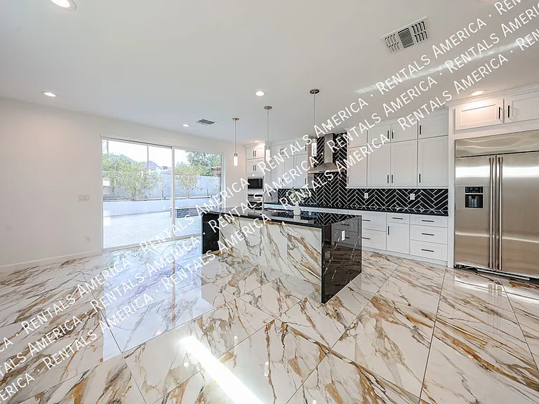 347 E La Mirada Dr — Photo 20