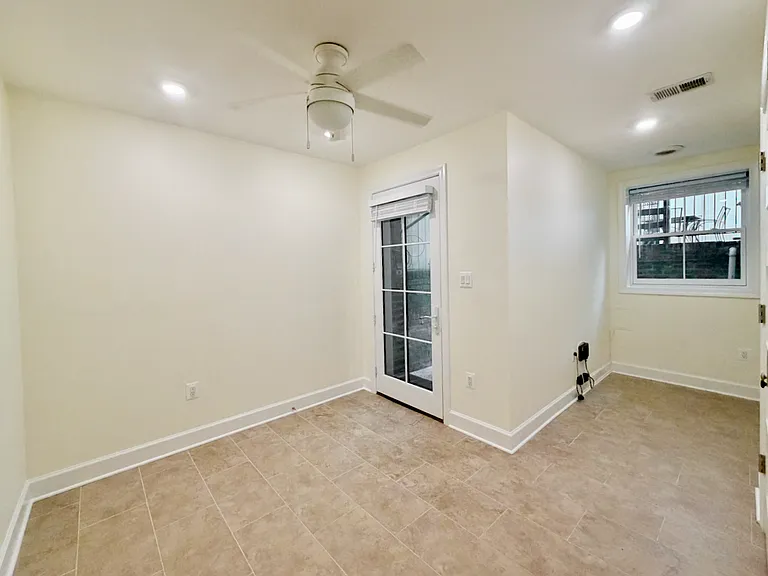 Bedroom #1
