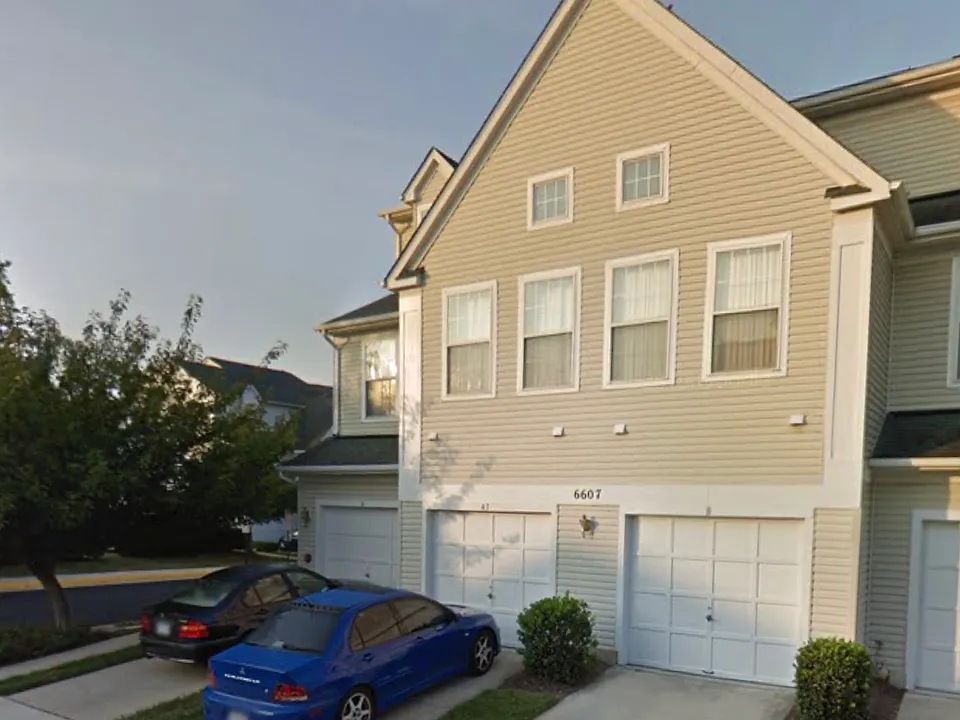 6607 Thackwell Way #2208