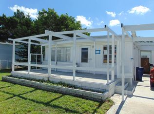 253 2nd St W, Nokomis, FL 34275