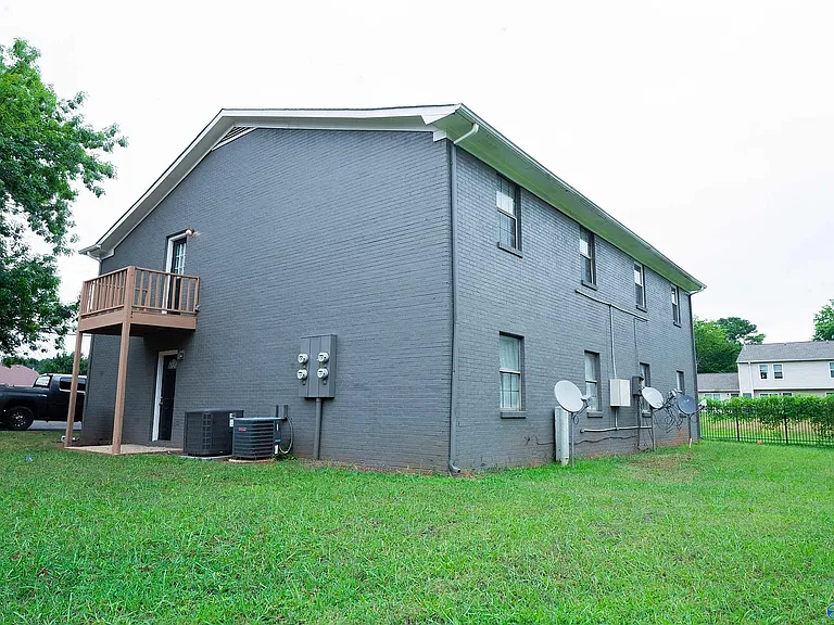 351 Gillespie Rd — Photo 13