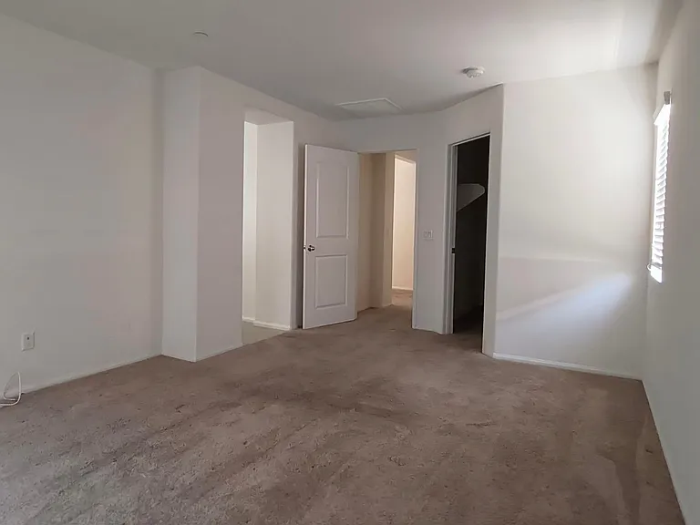7090 Estrella Ct — Photo 15