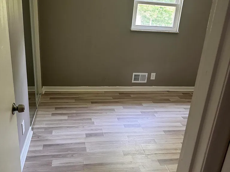 10303 Torrington Rd #1 — Photo 8