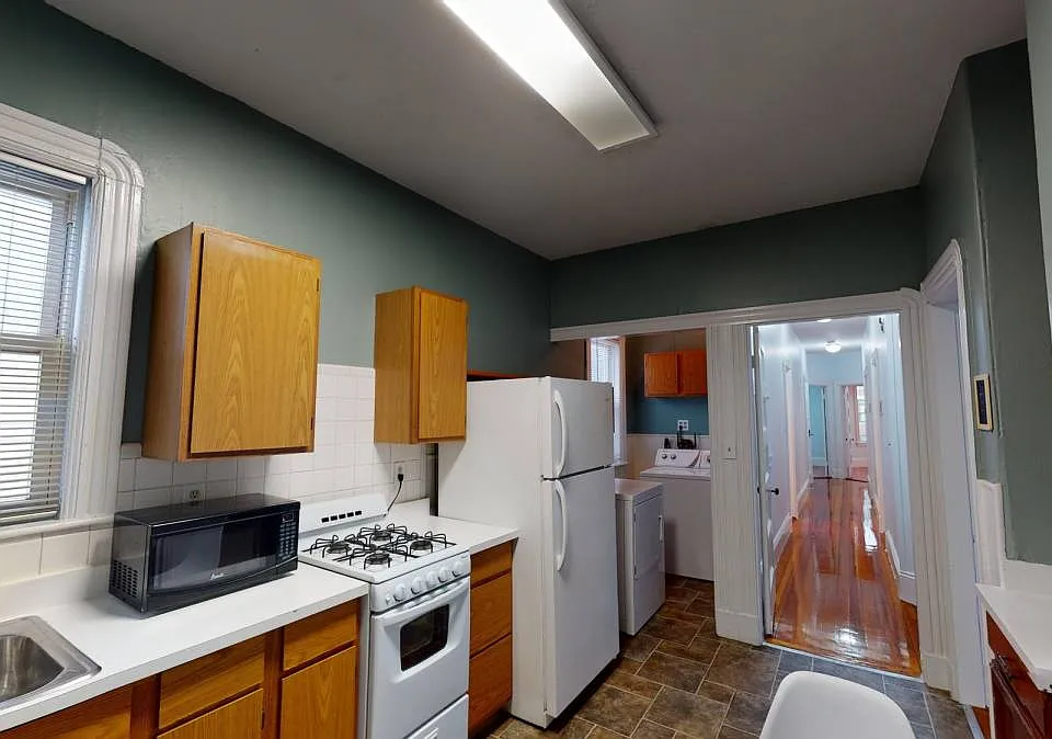 789 Columbia Rd #3