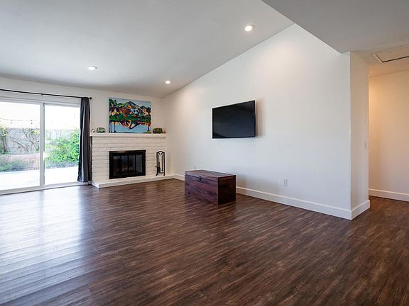 3rd image of 82131 Sunset Ct