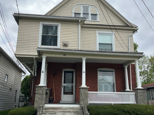 93 Maple St