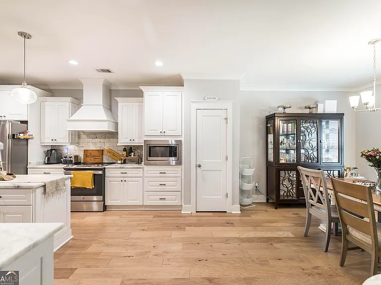 306 Rustic Live Oak Trl — Photo 12