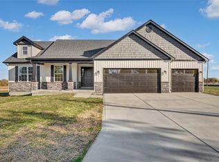 11 Brennan Ct, Hawk Point, MO 63349