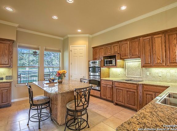 4th image of 28520 Royal Ascot Dr