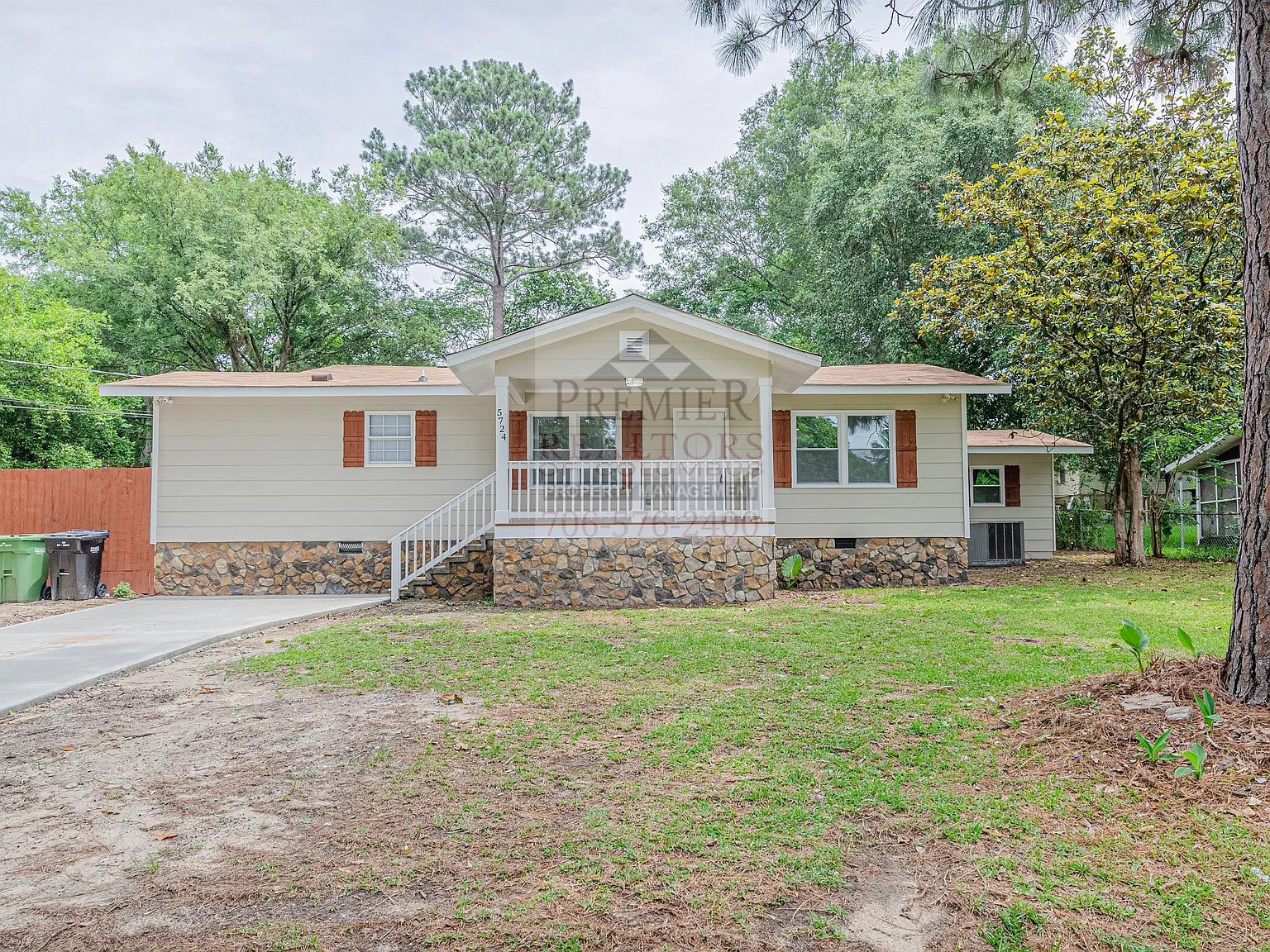 5724 Sanford Avenue - 1 — Photo 2