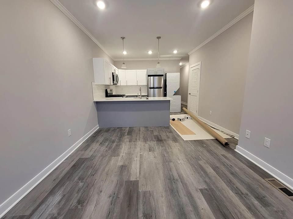 1st image of 4426 N 19th St #1