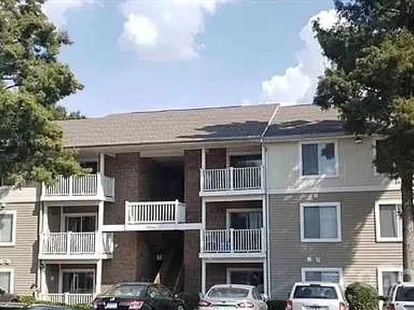 9544 University Terrace Dr, Charlotte, NC 28262