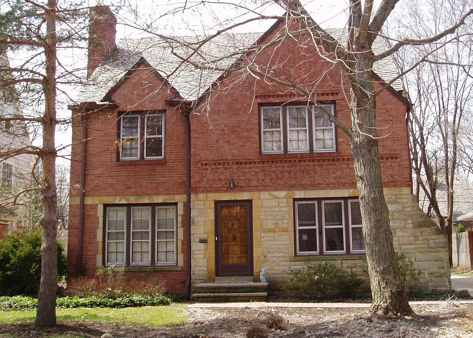 2614 Charney Rd photo 1