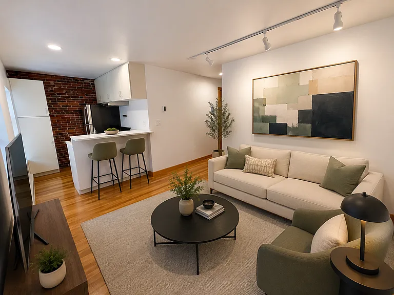 13 Thacher Ct #3 — Photo 1