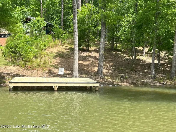 10 Still Woods Dr, Dadeville, AL 36853