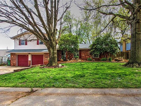 2nd image of 408 Kingston Dr