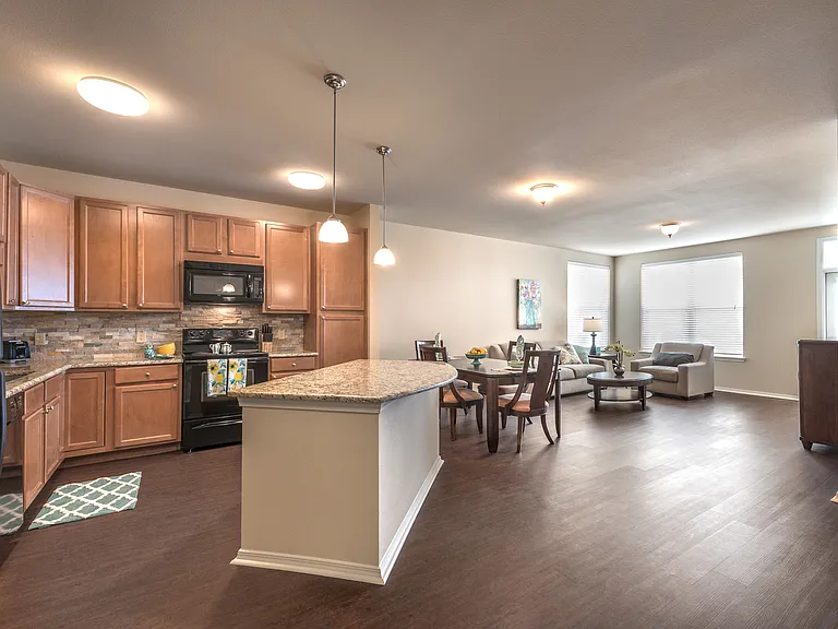Overture Ridgmar 55+ Apartment Homes — Photo 25