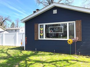 N1142 Walnut Rd, Genoa City, WI 53128