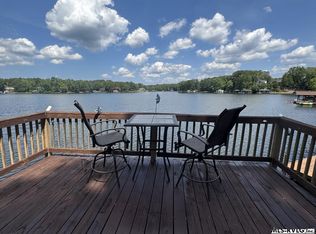 294 Fox Den Dr, Bracey, VA 23919