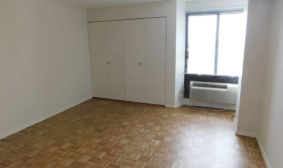2 bed, 880 sqft, $3,800 — Photo 4