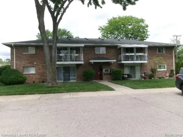 15110 Fairfield St #B, Livonia, MI 48154