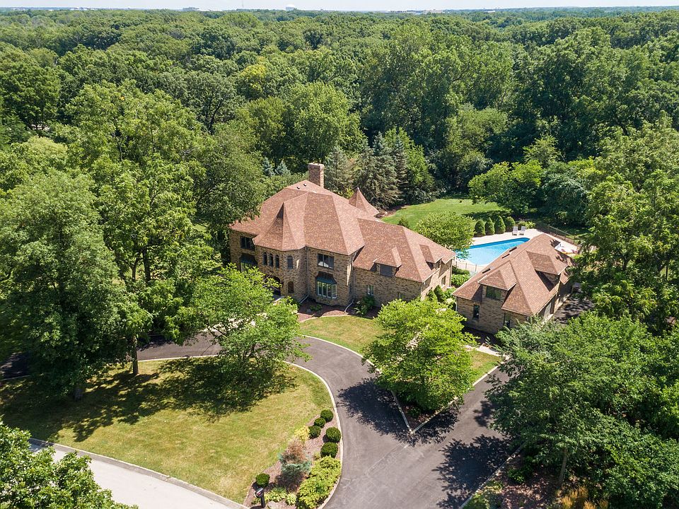 1st image of 27W125 Cove Ln