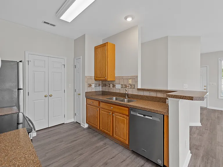 1713 Kudrow Ln #1 — Photo 21