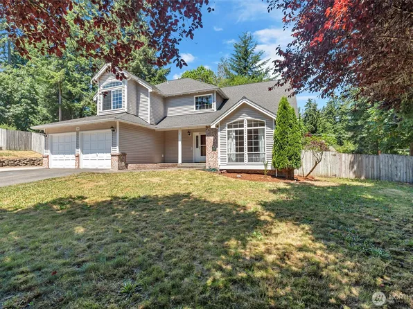 2052 NE Marina Vista Court, Poulsbo, WA 98370