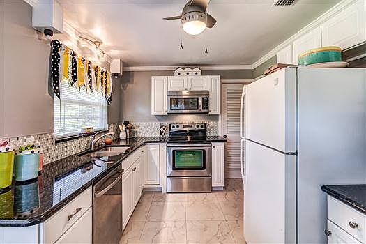 5th image of 1525 Normandy Dr
