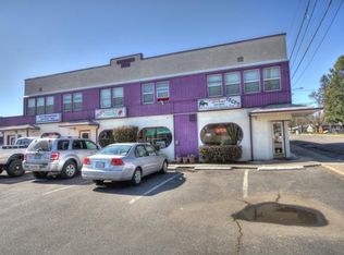 102 S Main St, Phoenix, OR 97535