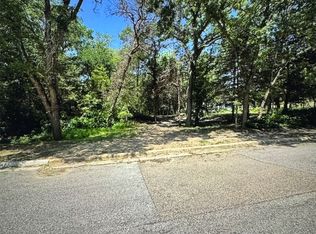 3 Robin Rd, Cedar Hill, TX 75104