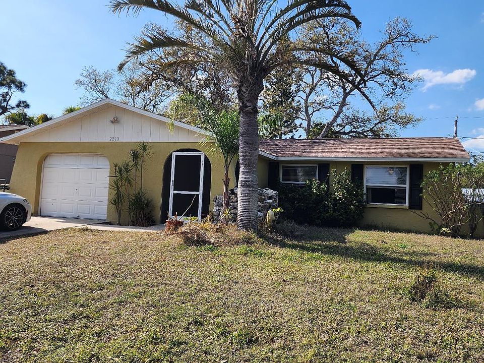 1st image of 2210 Amanda Dr