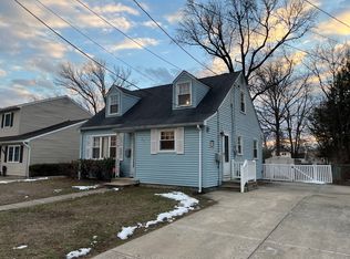 462 Cutler Ave, Maple Shade, NJ 08052