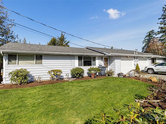 2nd image of 8311 8313 McKinley Avenue