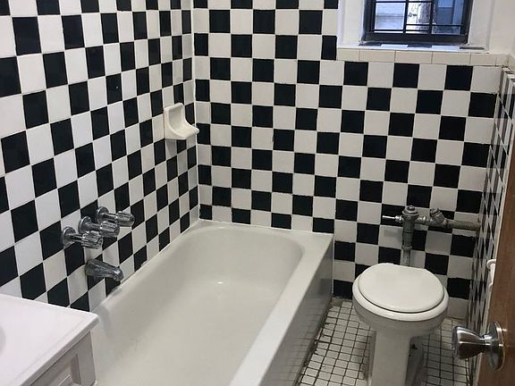 3rd image of 382 E 31st St APT 1