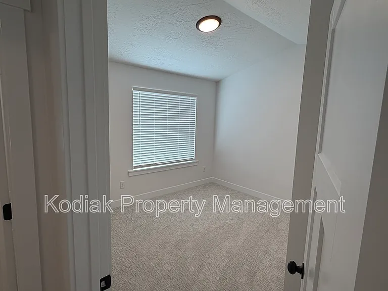 8812 S Cys Park Ln — Photo 14