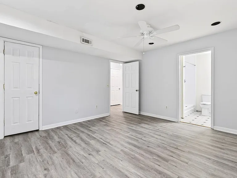 3212 Pagoda Trce — Photo 11